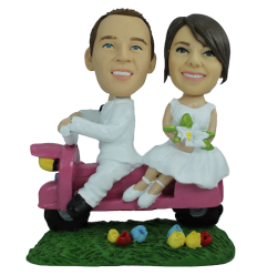 Custom wedding bobbleheads 