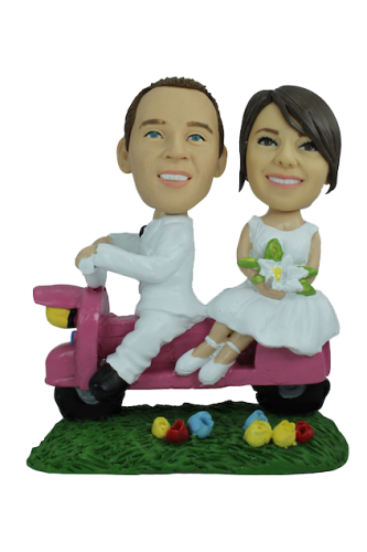 Custom wedding bobbleheads 