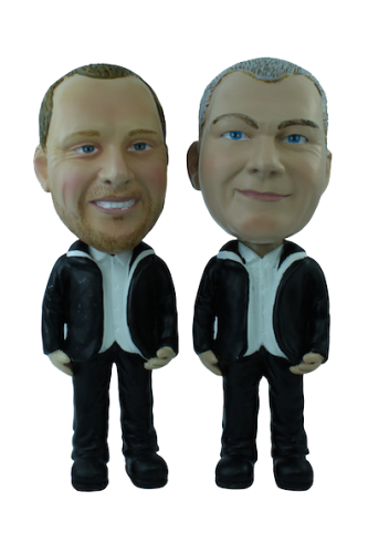 Custom wedding bobbleheads 