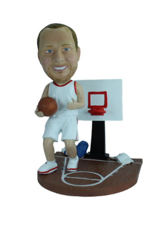 Figurine personnalisée avec terrain de basket