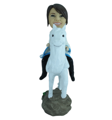Figurine personnalisée en femme chevalier